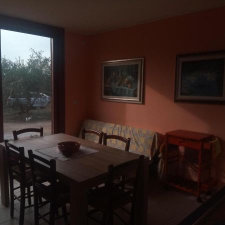 Residence Degli Ulivi Ossi Bagian luar foto